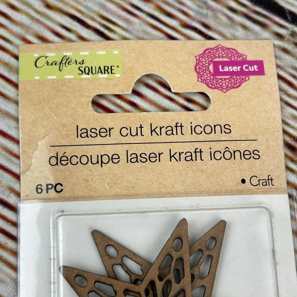 Crafters Square Laser Cut Kraft Icons‎ Wood Star Embellishments 6pc 307316-2109